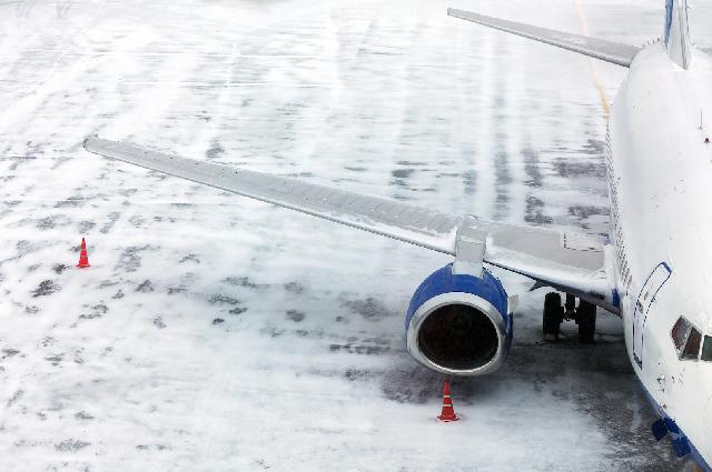 Flight delay compensation claims expected to rise this winter | FairPlane UK image